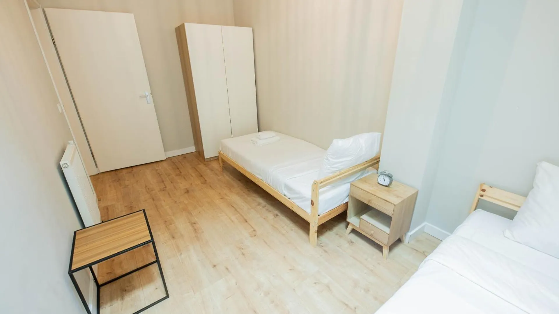 Two-Bedroom Apartment Bs-Bsh Rotterdam
