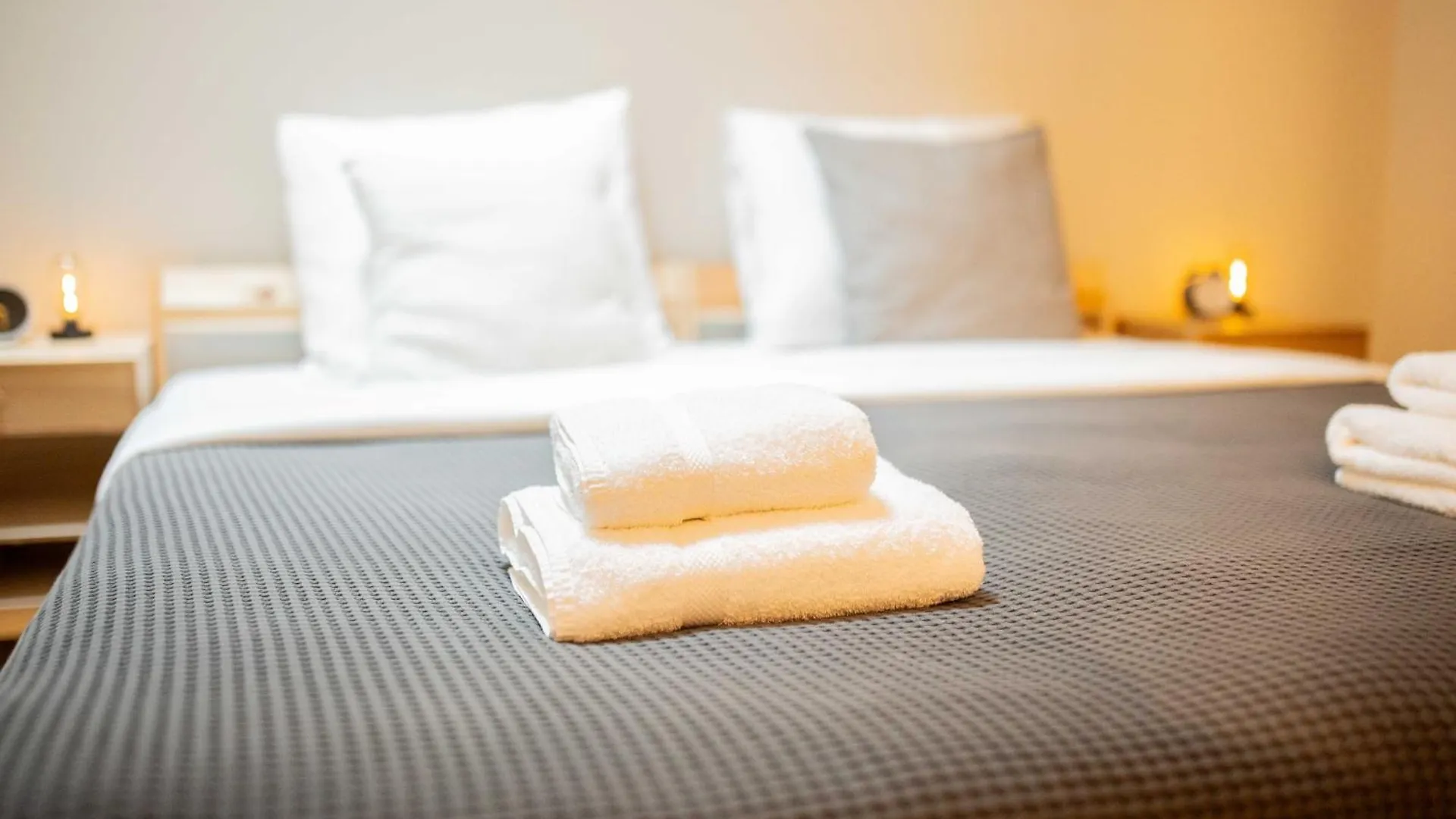 Two-Bedroom Apartment Bs-Bsh Rotterdam 0*,  Pays-Bas