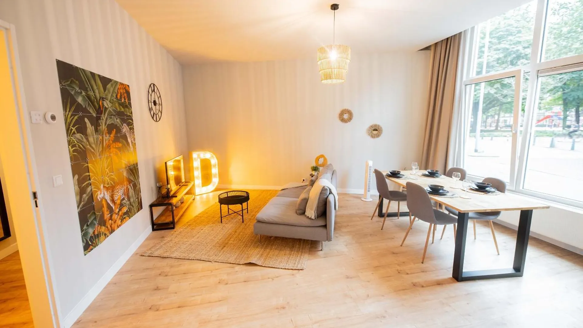 Two-Bedroom Apartment Bs-Bsh Rotterdam 0*,