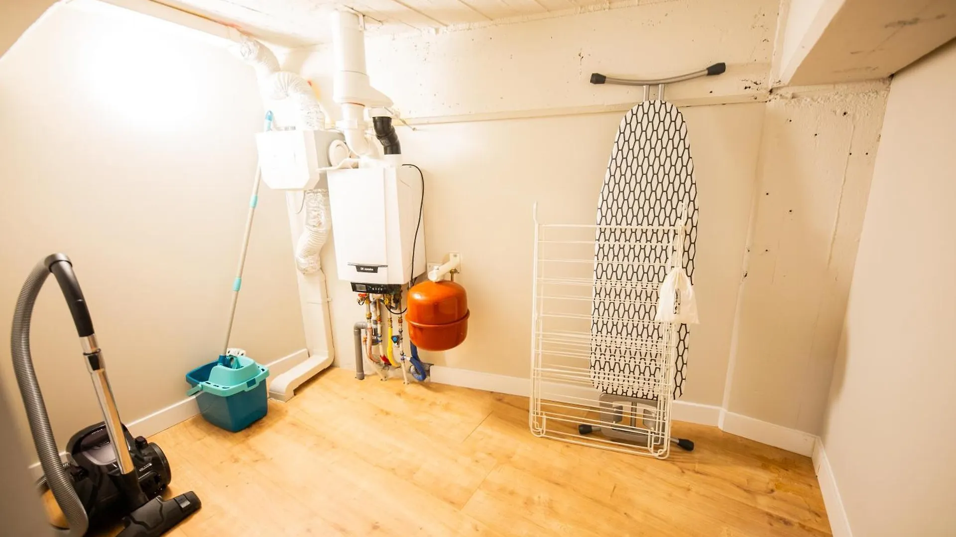 Two-Bedroom Apartment Bs-Bsh Rotterdam Netherlands