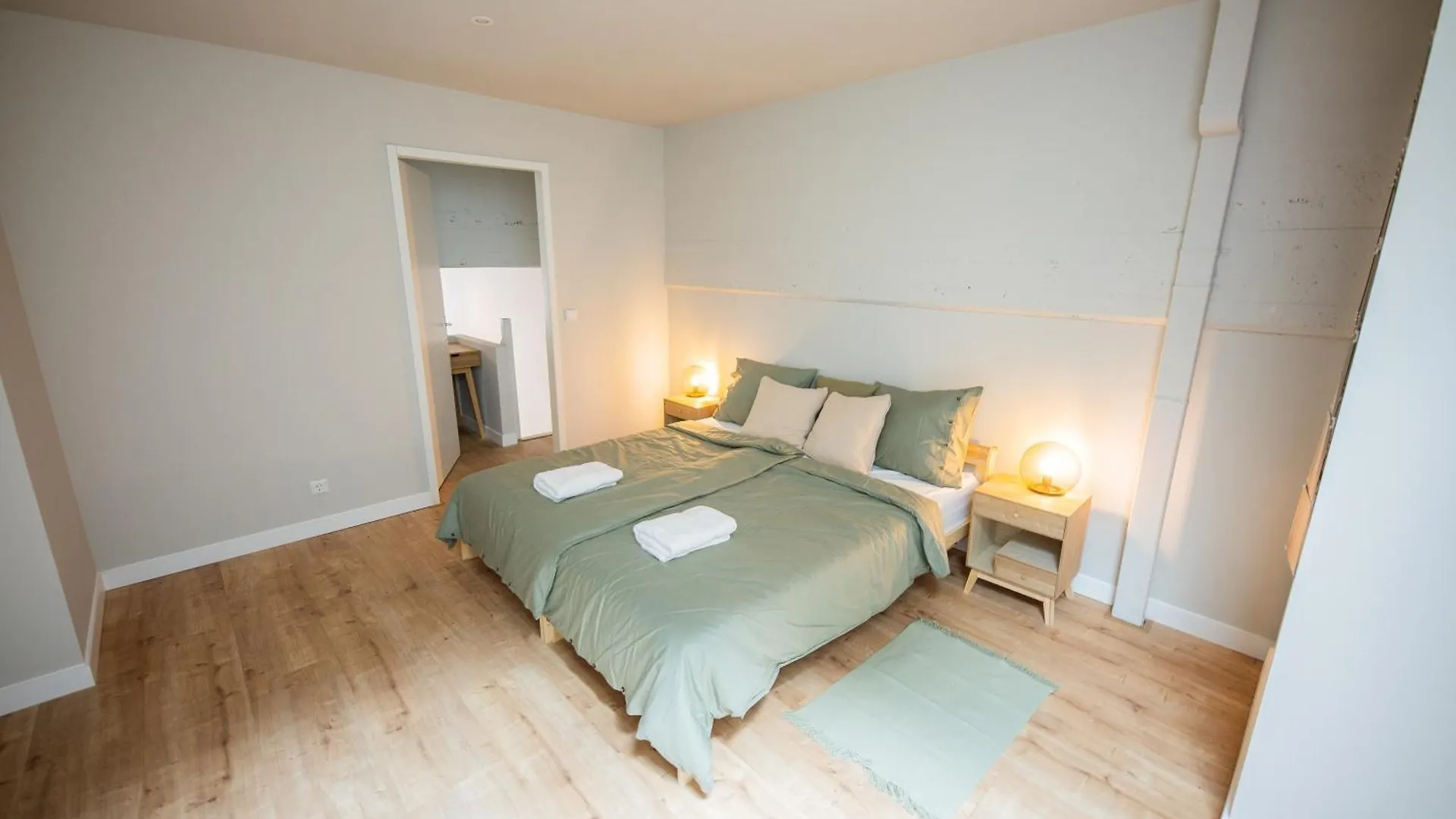 Two-Bedroom Apartment Bs-Bsh Rotterdam Netherlands