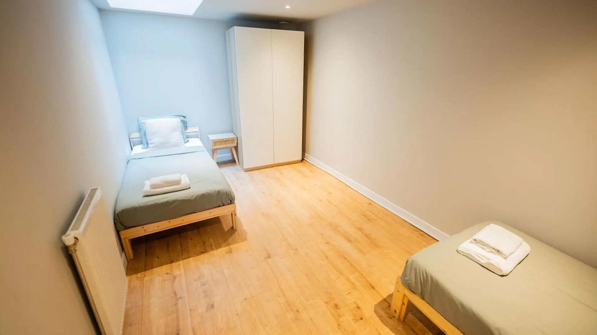 Two-Bedroom Apartment Bs-Bsh Rotterdam 0*,  Netherlands