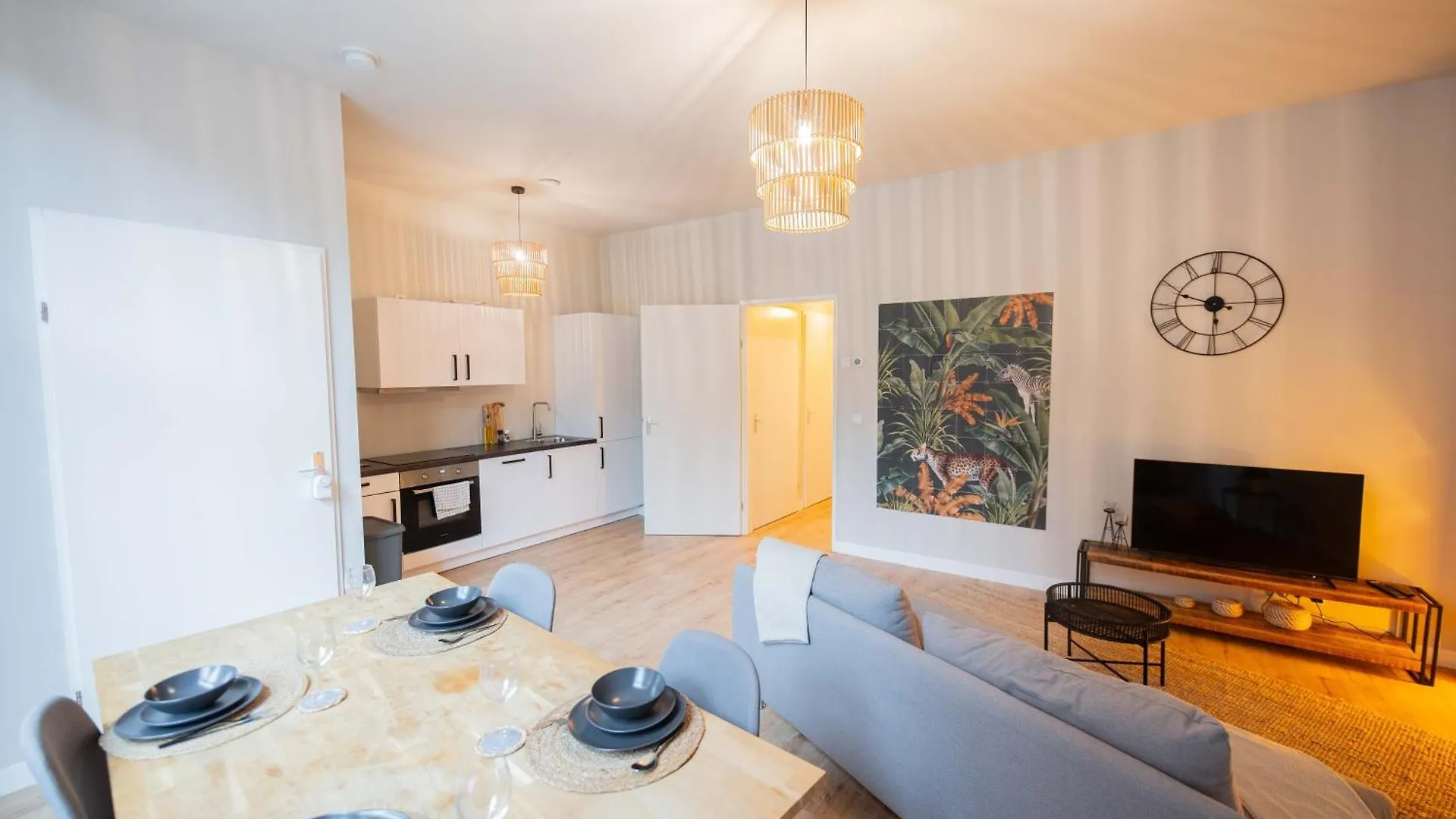 Two-Bedroom Apartment Bs-Bsh Rotterdam