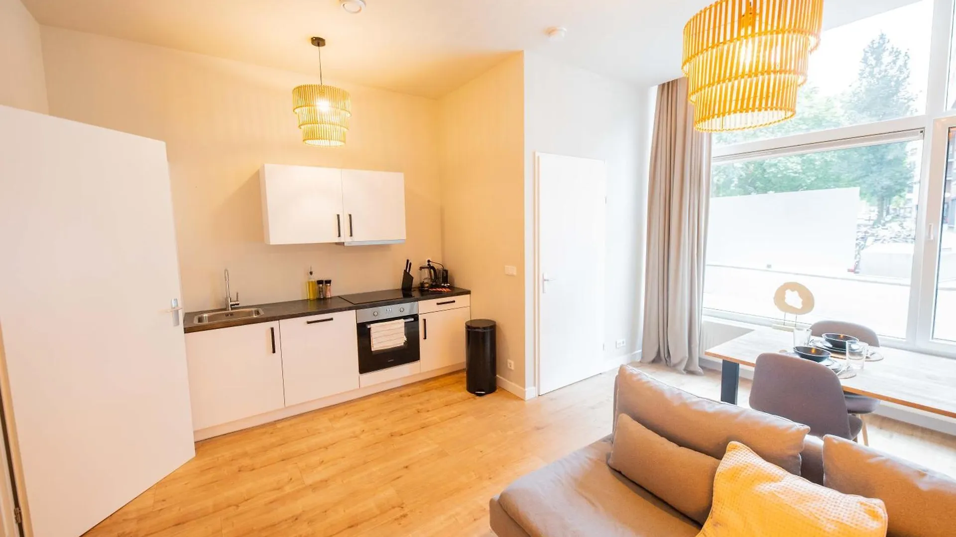 Two-Bedroom Apartment Bs-Bsh Rotterdam
